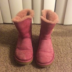 Breast Cancer Awareness Uggs! Great condition