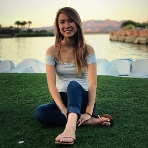 Meet your Posher, Stephanie