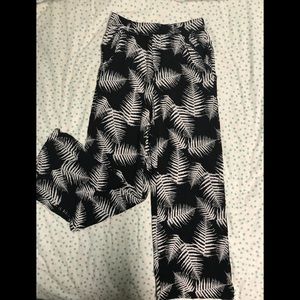 NWOT Ava Sky Fern Pant Size XS