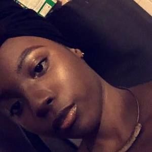 Meet your Posher, Shalina