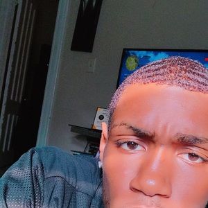 Meet your Posher, Deric