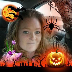 Meet your Posher, Sandi