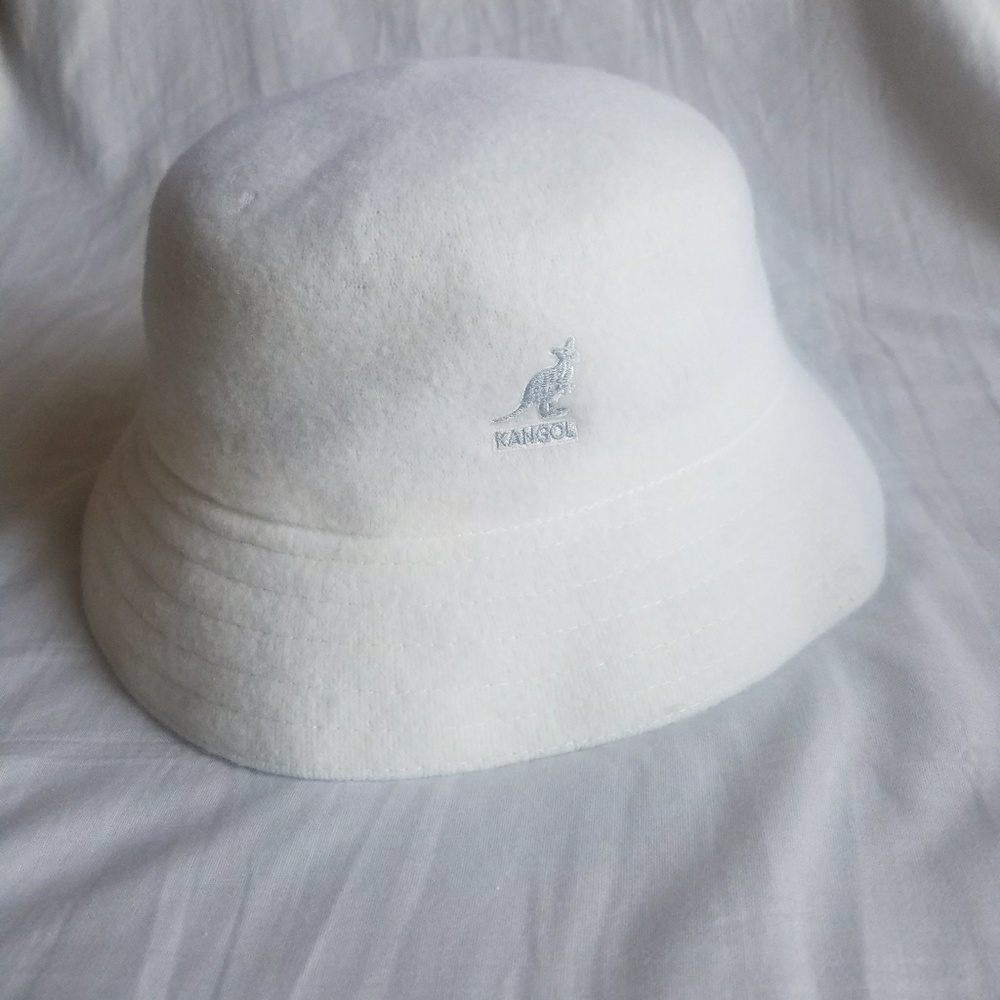 Kangol Wool Lahinch hat Sizes available M,L,XL New