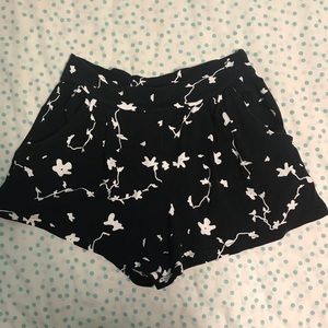 NWOT Ava Sky Shorts Om Size XS