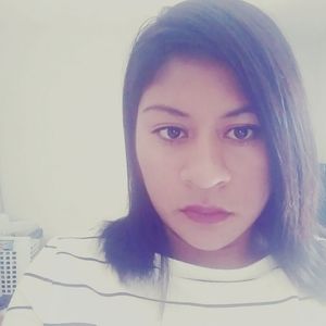 Meet your Posher, Dayana