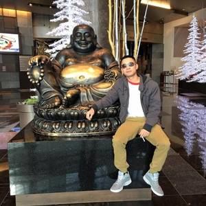 Meet your Posher, Quoc