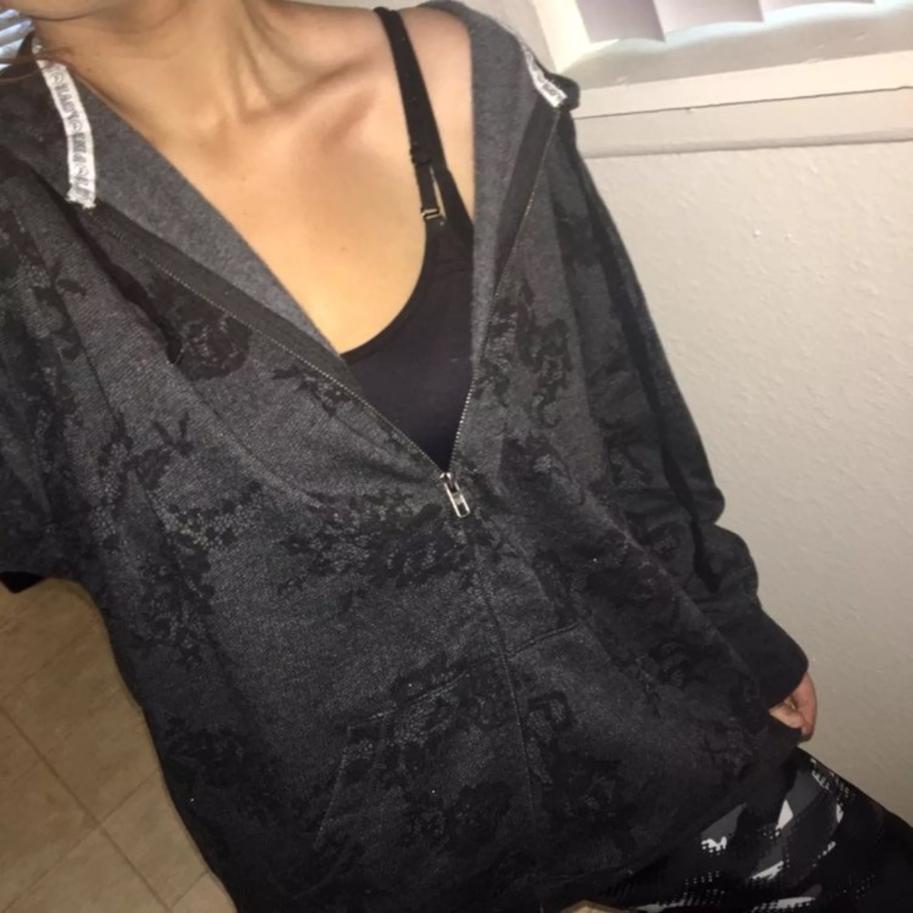 Vs hoodies great condition