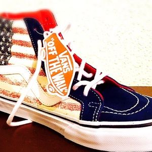 Sneakers Vans of the wall.