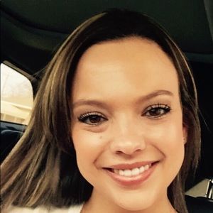 Meet your Posher, Korie