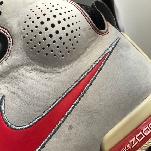 Nike Zoom Sneakers - Picture 3 of 7