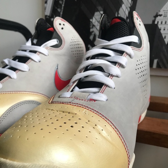 Nike Zoom Sneakers - Picture 5 of 7