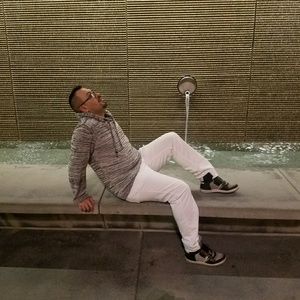 Meet your Posher, Luis