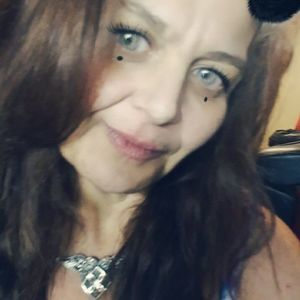 Meet your Posher, Lesley