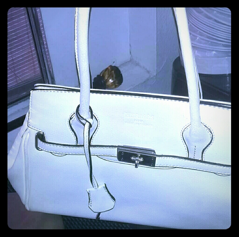 Authentic Hermes Purse 👛