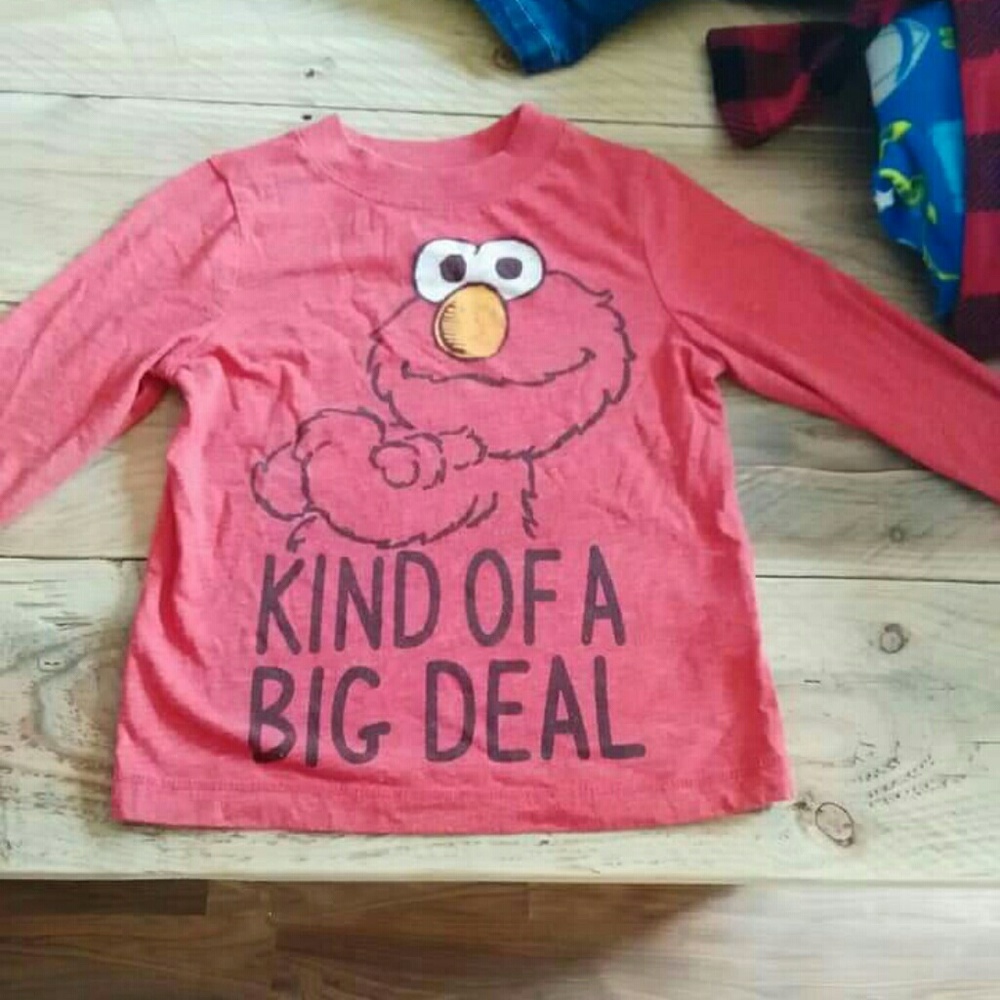 Long Sleeve T-shirt with Elmo on it