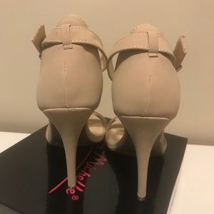 Anne Michelle | Shoes | Nib Nude Anne Michelle Heels | Poshmark