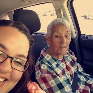 Meet your Posher, Kayla