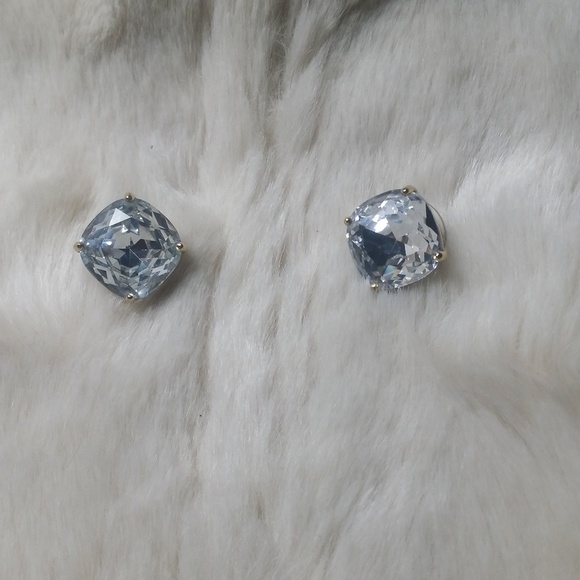 diamond with gold backing