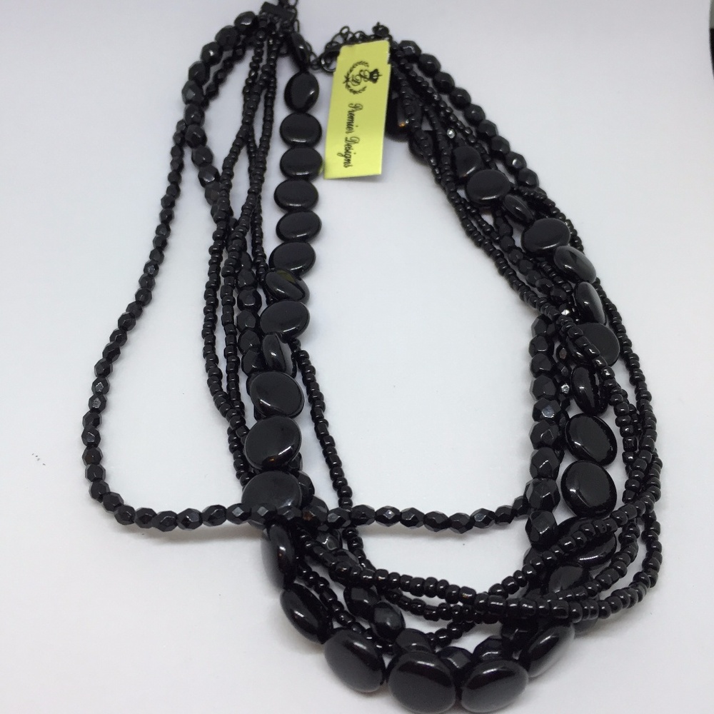 Essence Black Premier Designs Necklace NWT