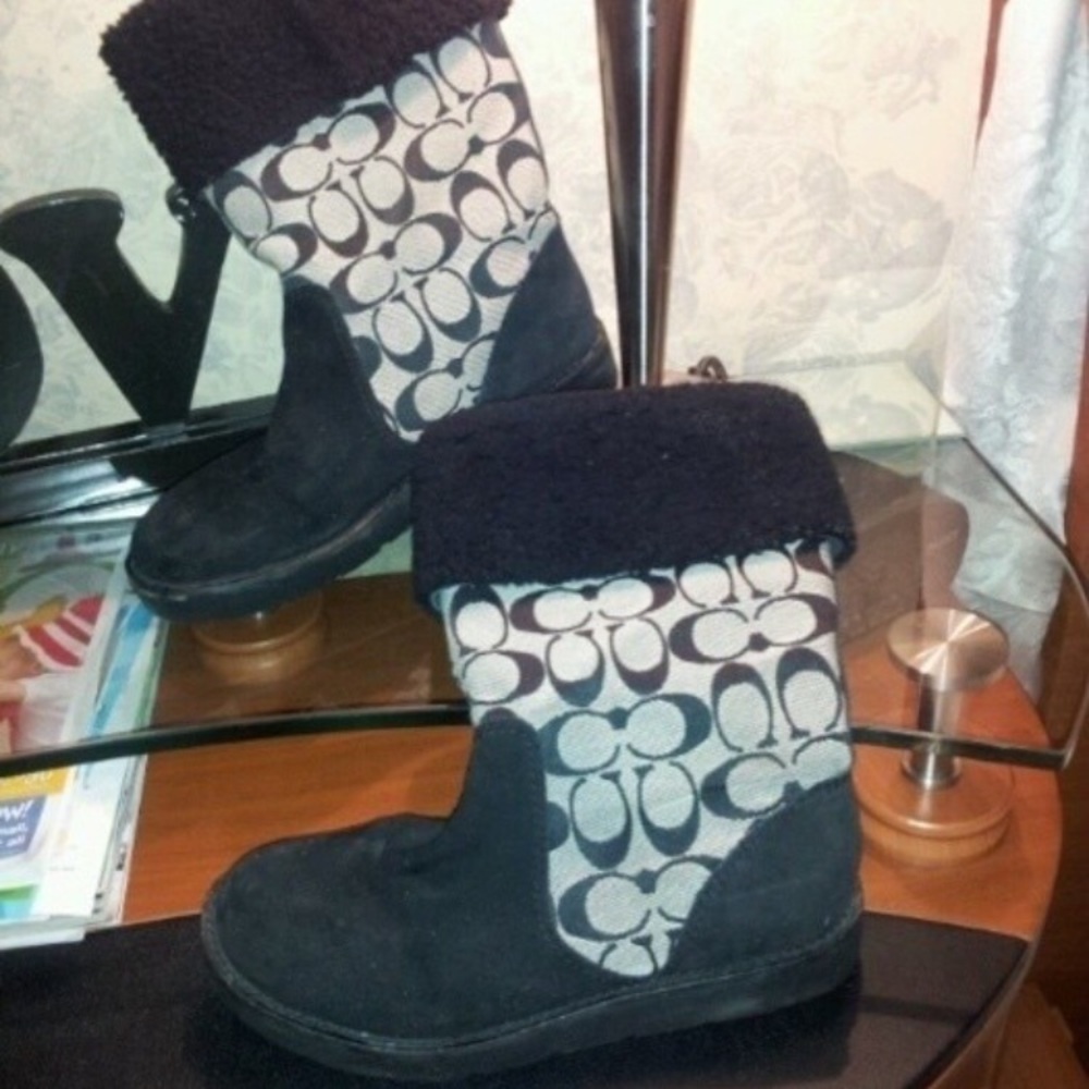 Coach boots
