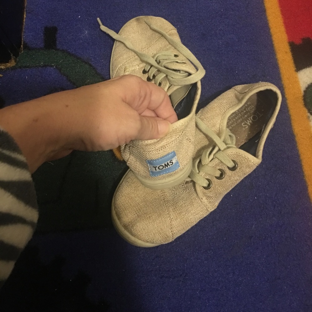 Little boys Toms... only worn once GREAt shape