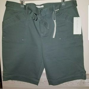 Gloria Vanderbilt Women's Bermuda Shorts NWT