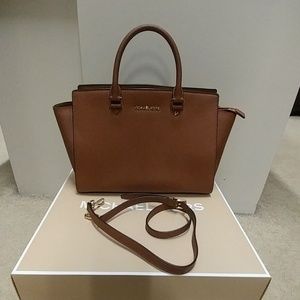 Michael Kors Large Satchel (Selma)