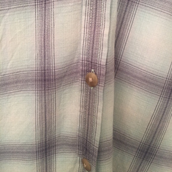Button up - Picture 5 of 6