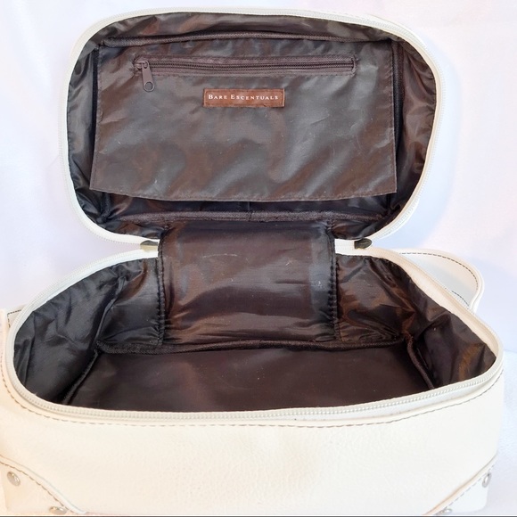 ‼️SOLD‼️Bare Escentuals Train Case - Picture 5 of 6