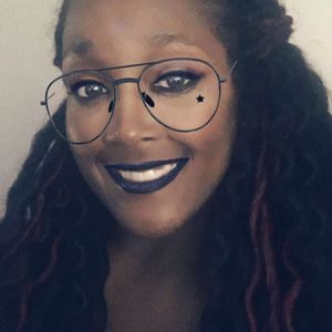 Meet your Posher, Shana