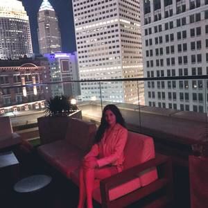 Meet your Posher, Julia