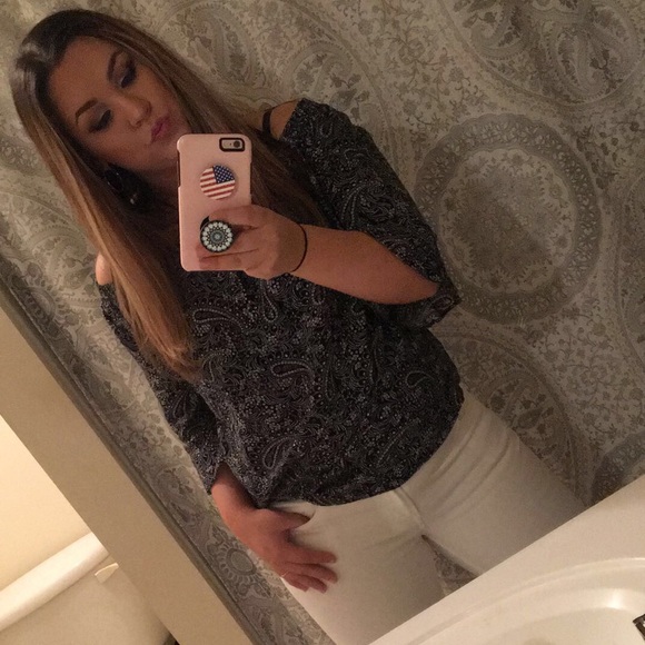 Meet your posher ❤️💄💋 - Picture 5 of 7