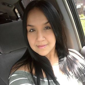 Meet your Posher, Damaris