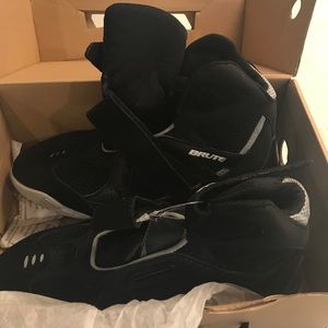 New Kids wrestling shoes 4.5