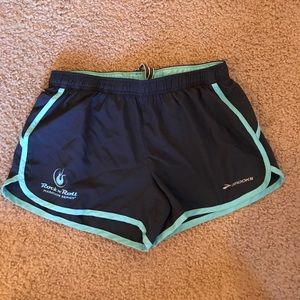 Size small brooks women’s running shorts