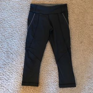 Black lululemon running capris