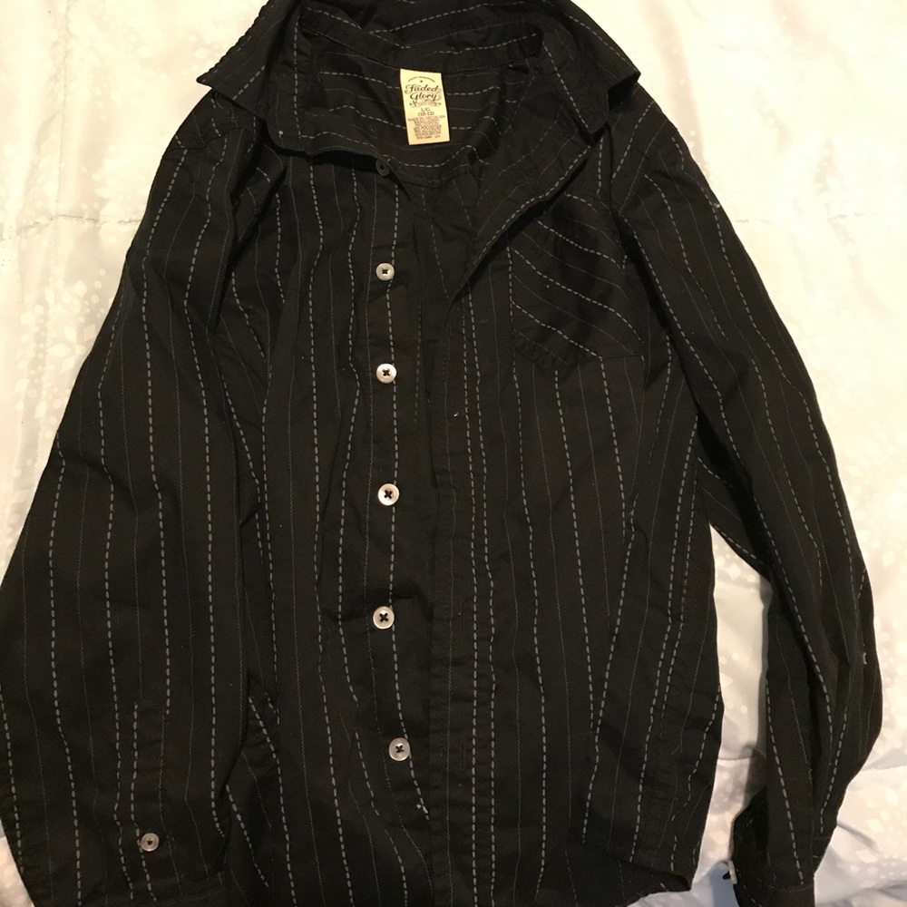 Striped boys button up dress shirt 👔