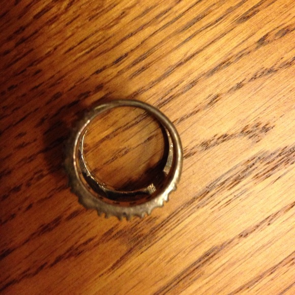 Ring - Picture 2 of 2