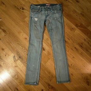 H&M Fit SQIN Distressed Jeans