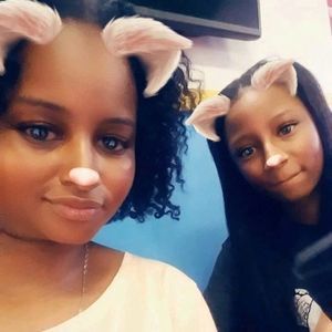 Meet your Posher, Nadia