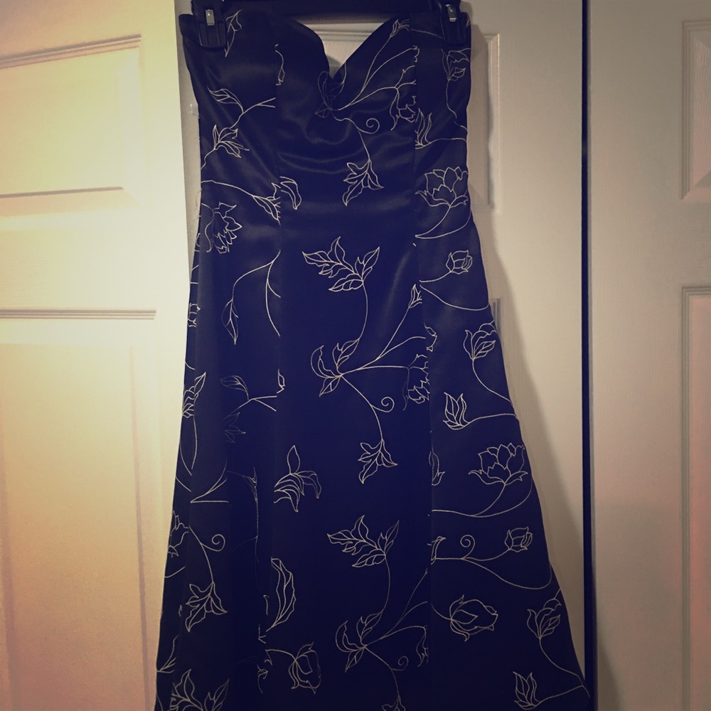 White House Black Market cocktail dress