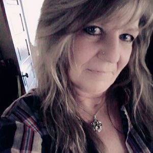 Meet your Posher, Joni