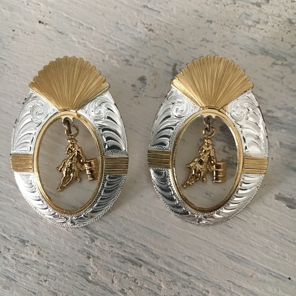 Montana Silversmiths earrings!