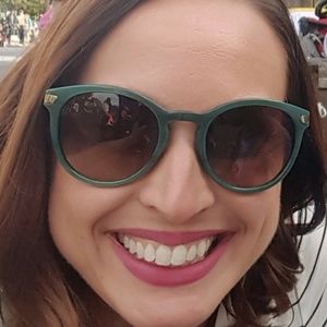 Meet your Posher, Julie