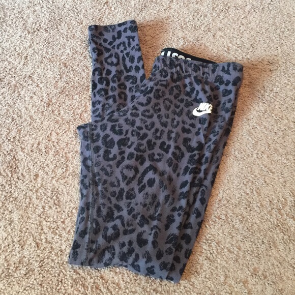 nike leopard leggings black