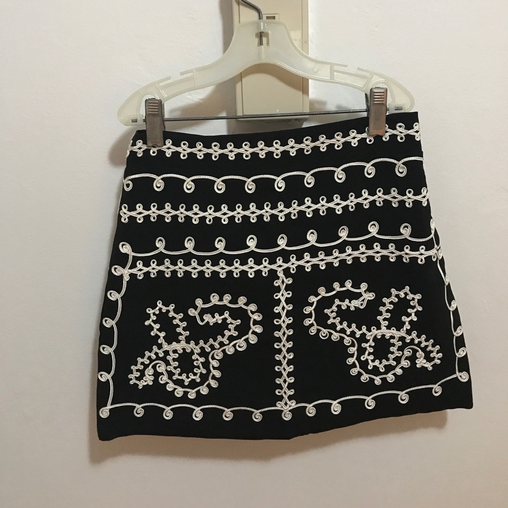 Millau Black Skirt
