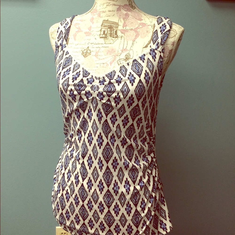 White House Black Market white tank with blue ikat