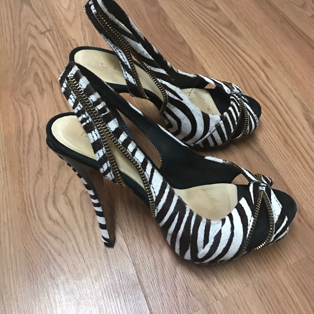 L.A.M.B. Gwen Stefani Zebra Zippered Heels Sz 9