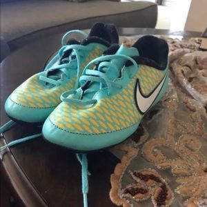 Nike sneakers for kids boys