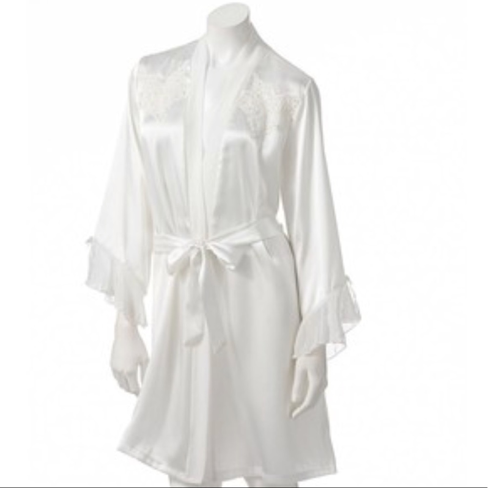 NWT Linea Donatella White silk robe